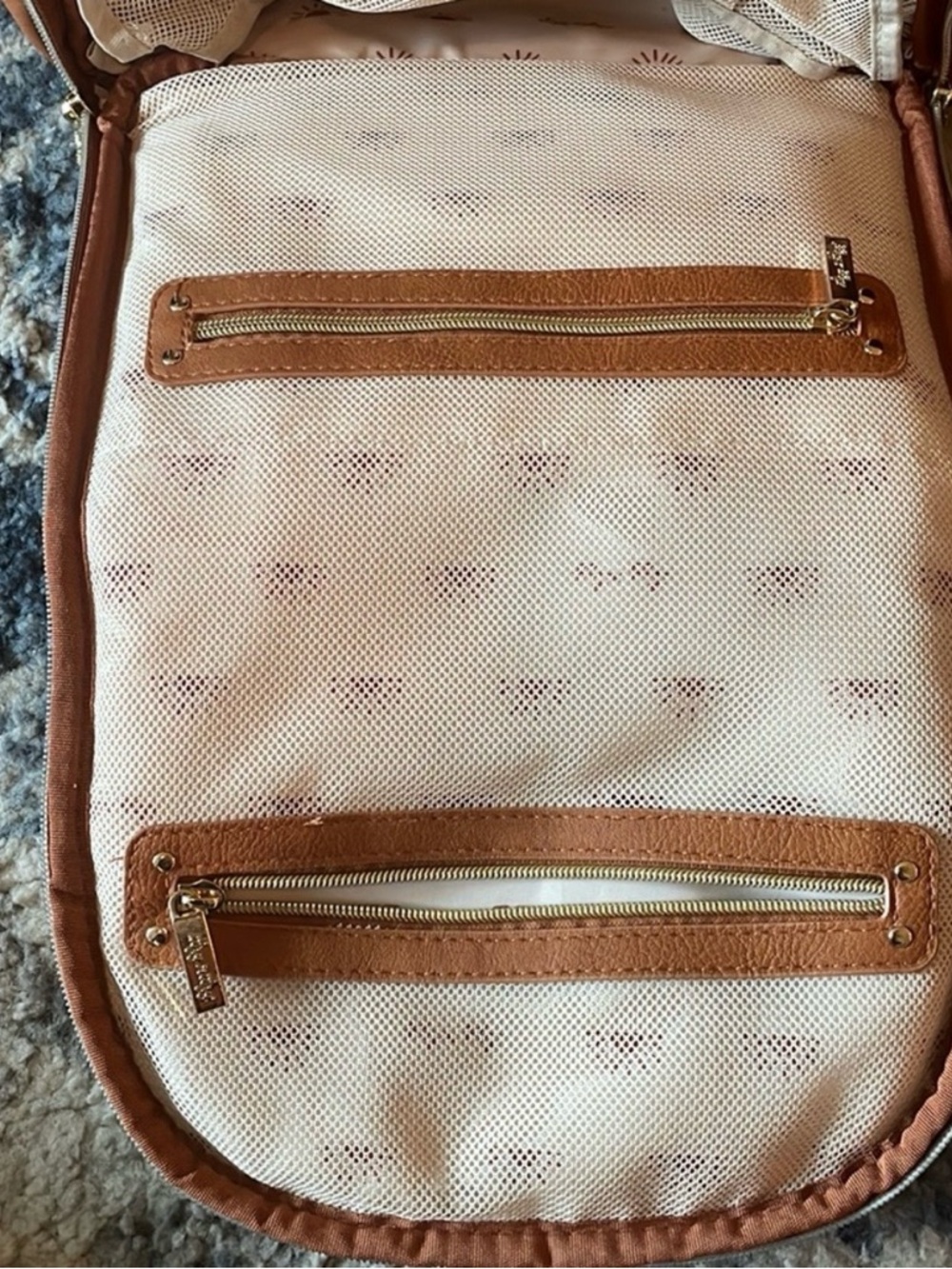 Itzy Ritzy Boss Plus - Picture 3 of 4